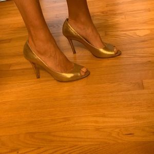 Studio Pollini gold peep toe pumps